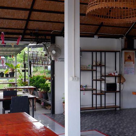 Nok Chan Mee Na Chom Thong Esterno foto