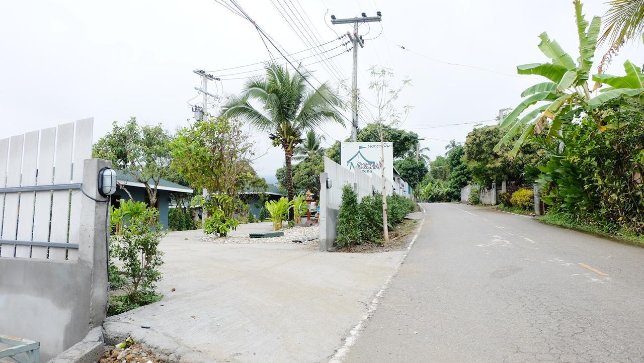 Nok Chan Mee Na Chom Thong Esterno foto