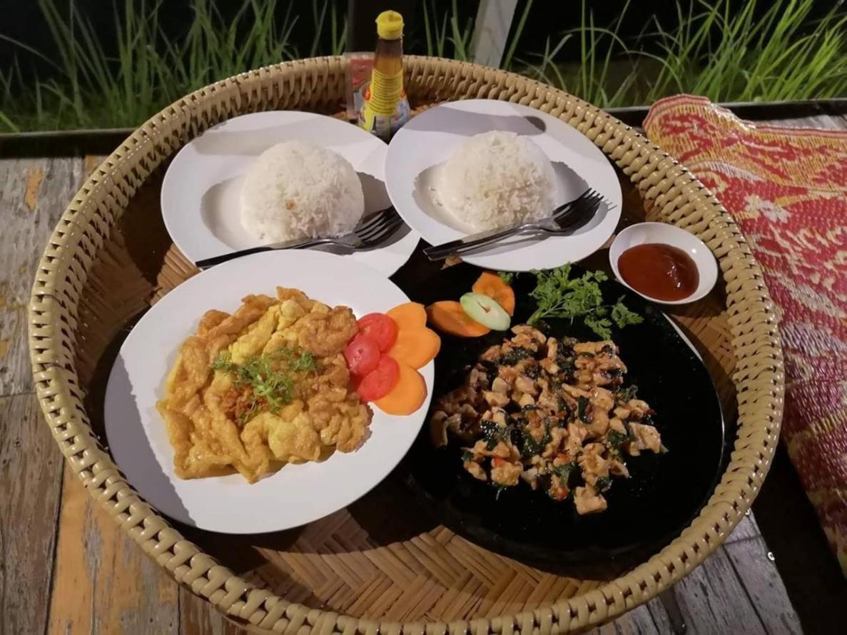 Nok Chan Mee Na Chom Thong Esterno foto